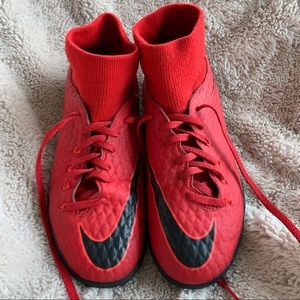⚽️ NIKE HyperVenom Turf Soccer Cleats. Kids / Youth Size 5.5.